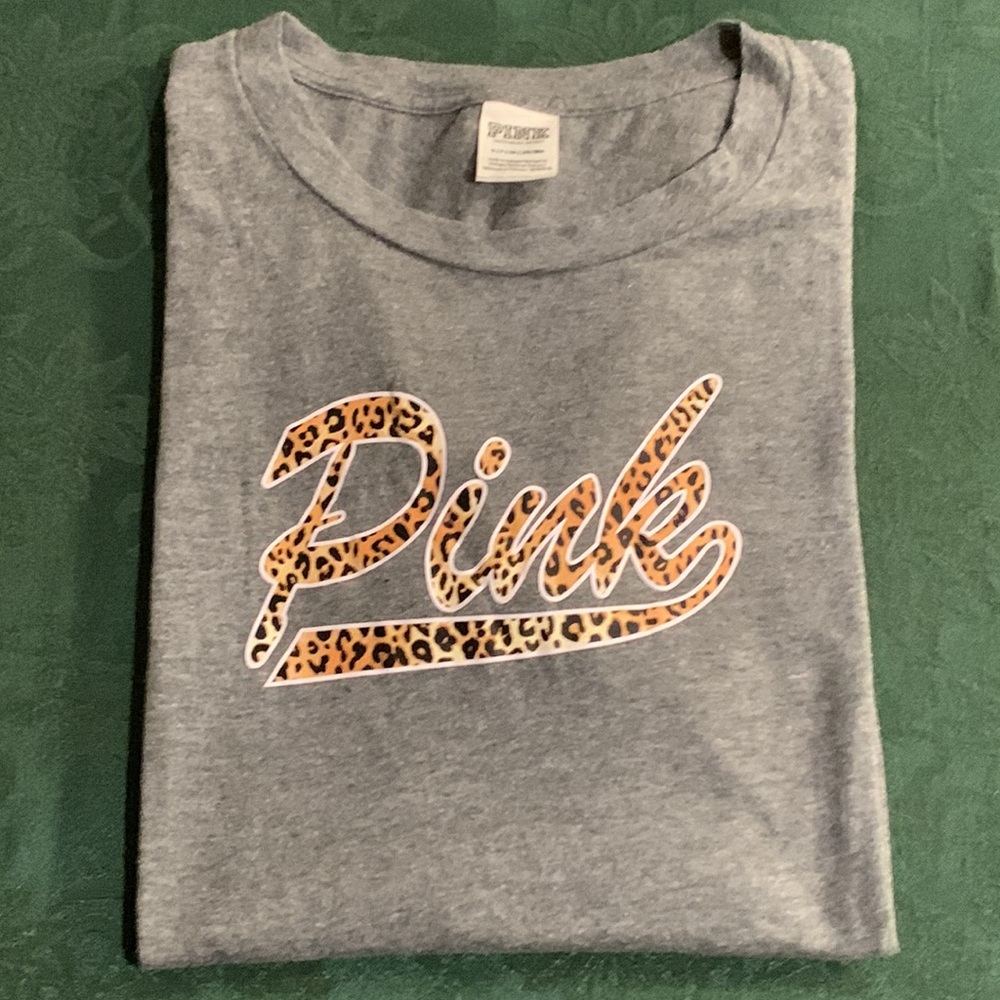 PINK Victoria’s Secret cheetah tee shirt
